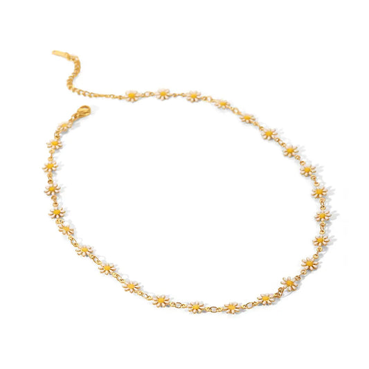 18k Gold White Daisy Chain Necklace