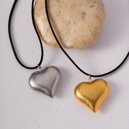 18K Gold Stainless Steel Heart Pendant Velvet Necklace