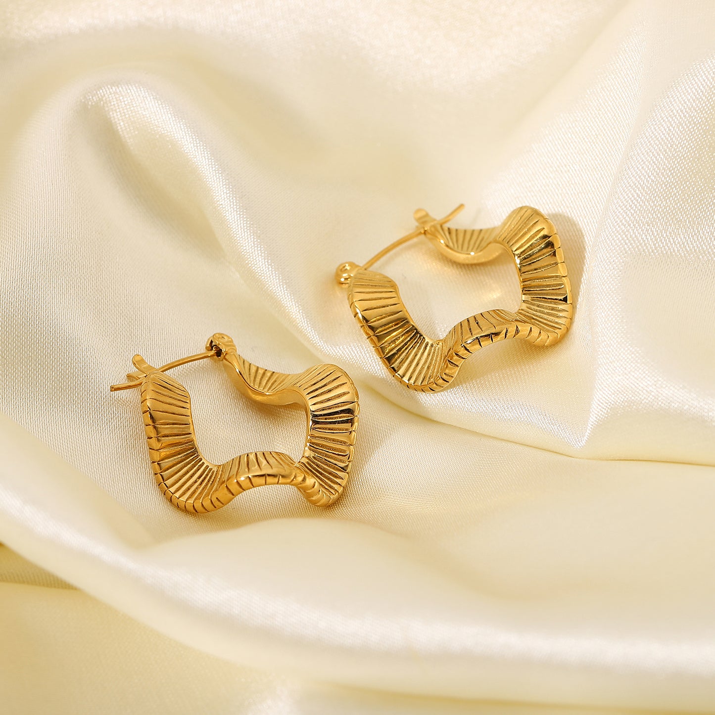 Wave-Shaped Geometric Hoop Earrings