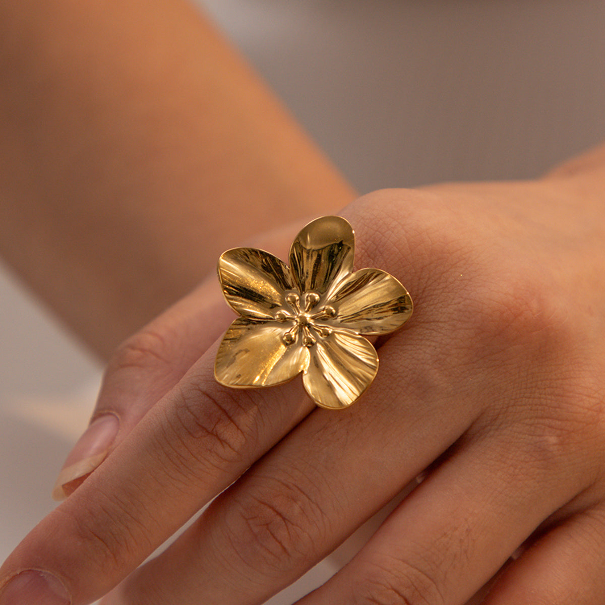 Exaggerated Flower Ring