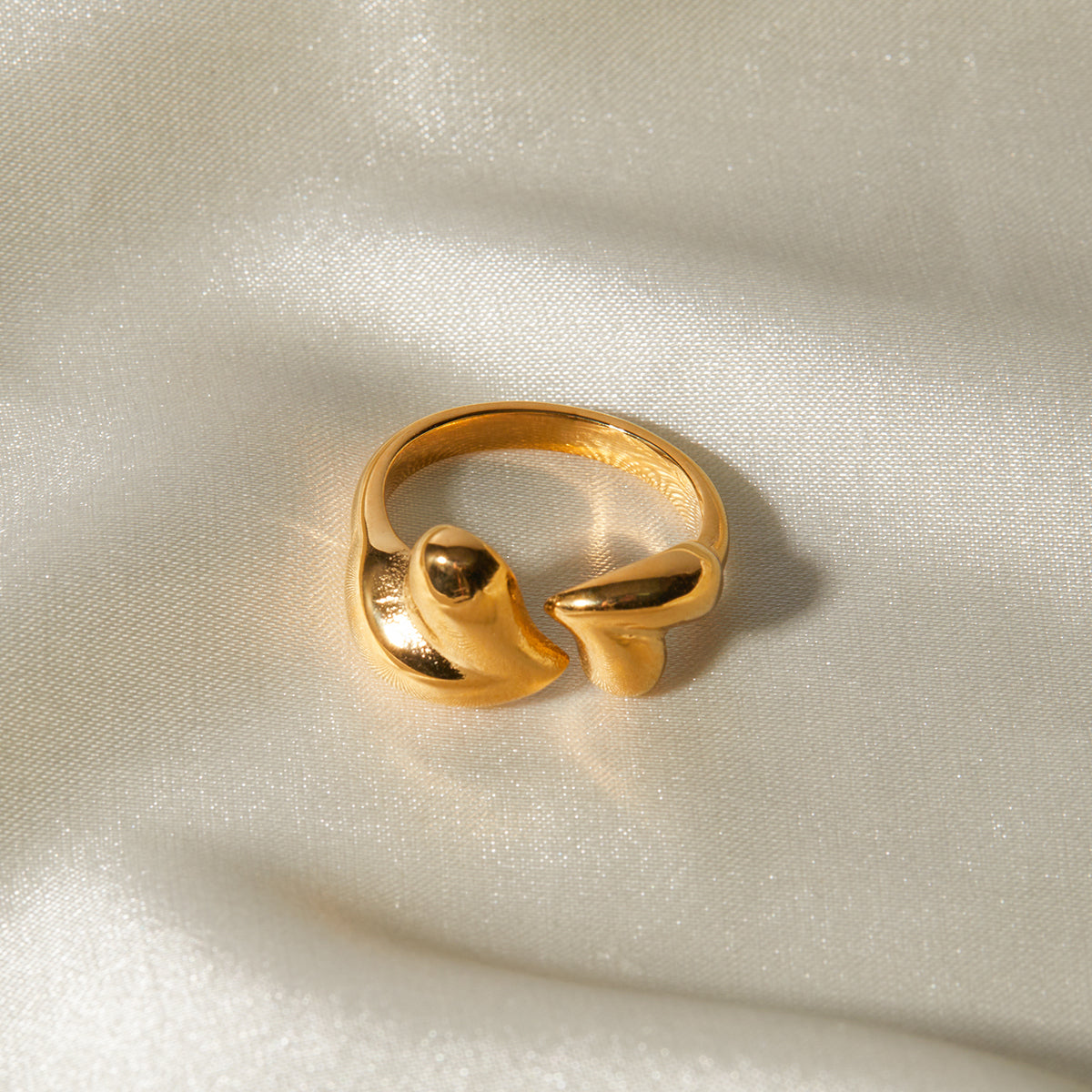 18K Gold Stainless Steel Asymmetric Heart Open Ring