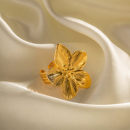 Exaggerated Flower Ring