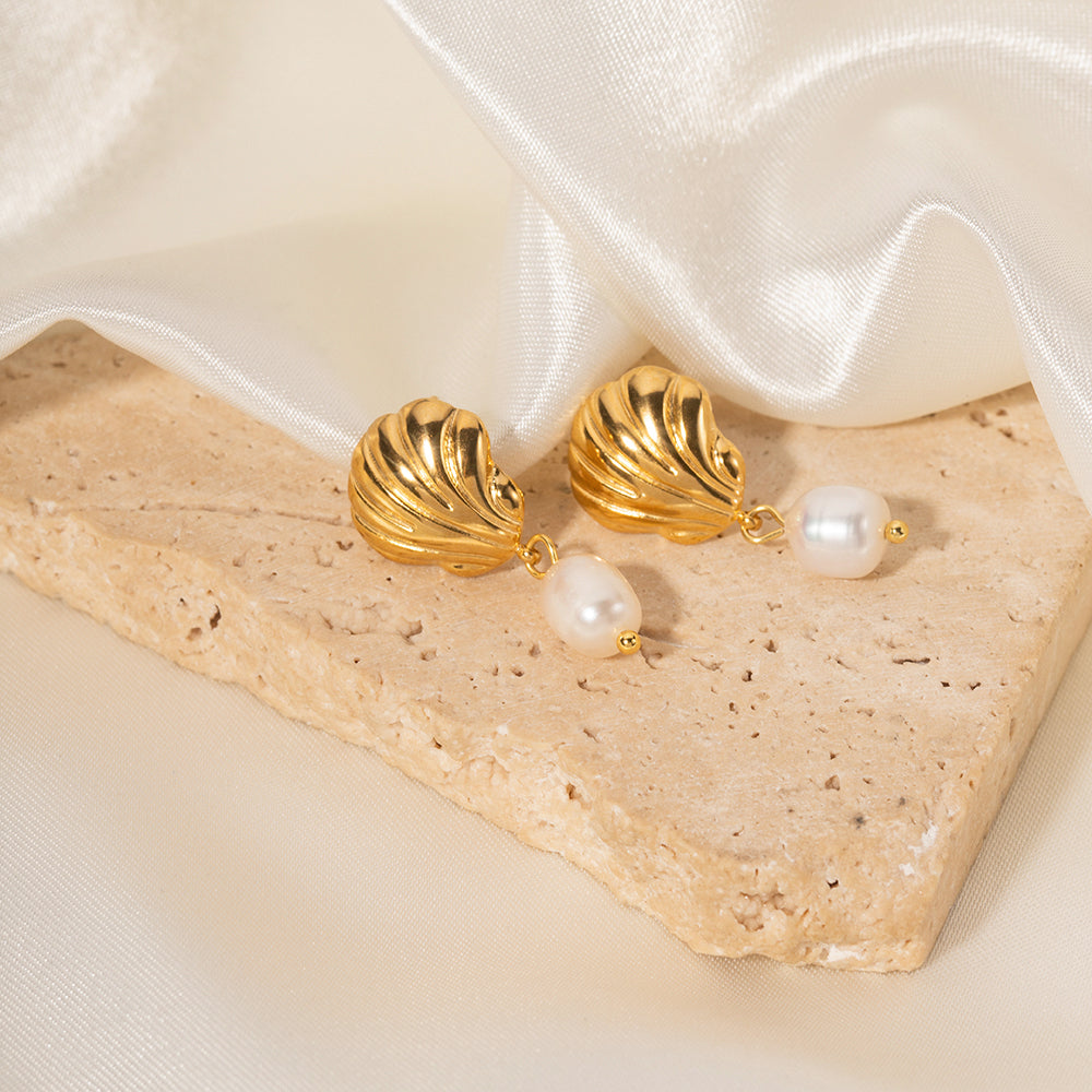 18K Gold Sand Shell Natural Freshwater Pearl Earrings