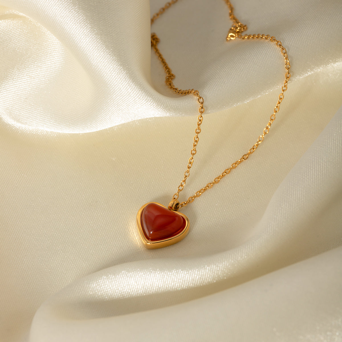 18K Gold Stainless Steel Necklace with Inlaid Red Agate Heart Pendant 45+5cm